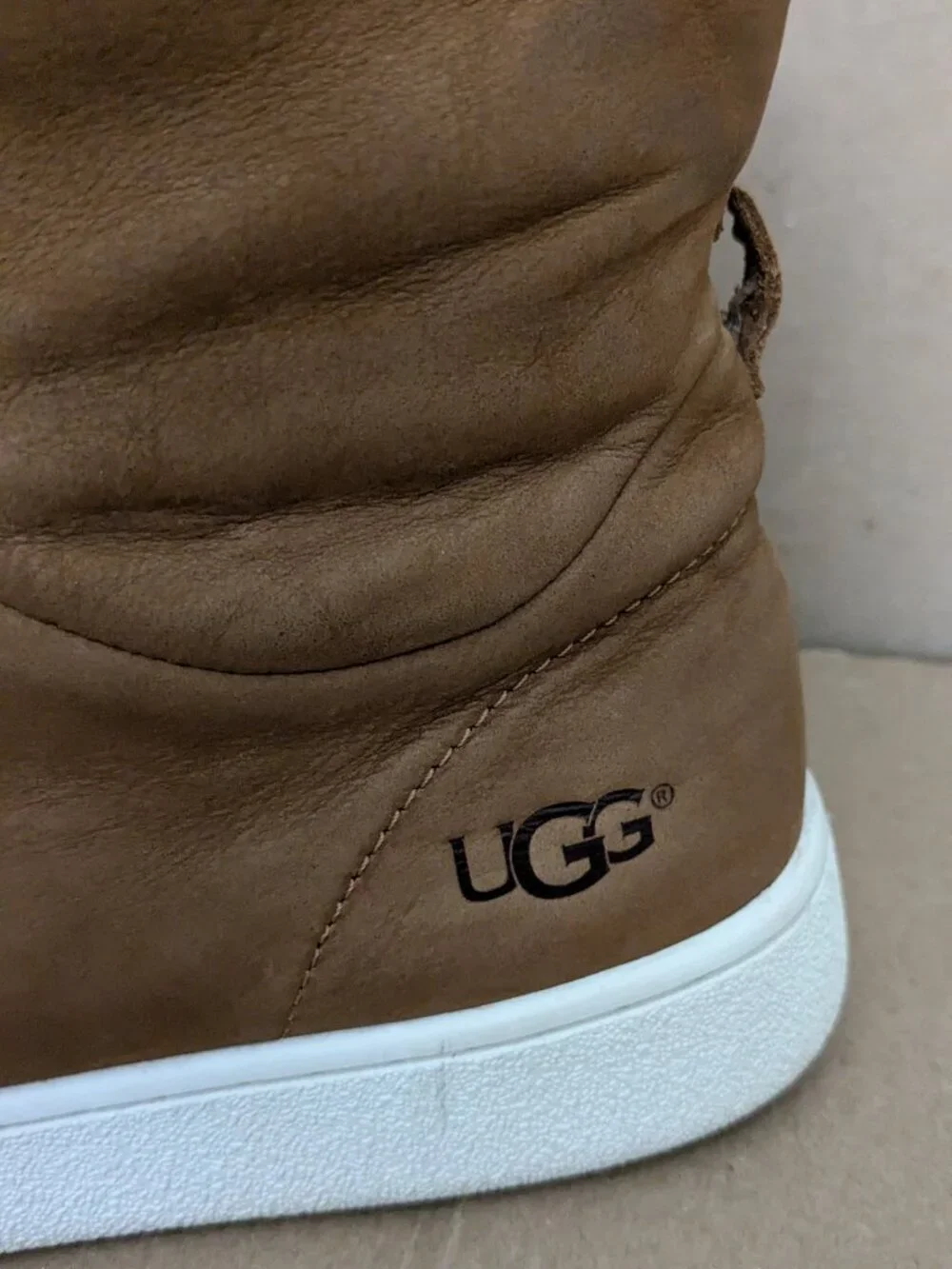 UGG STARLYN FAWN SHEEPSKIN SNEAKER HIGH TOP ANKLE BOOTS SIZE 10 BROWN